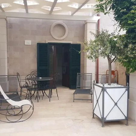 Bed & Breakfast Caramia 4*