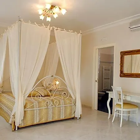 Bed & Breakfast Caramia 4*